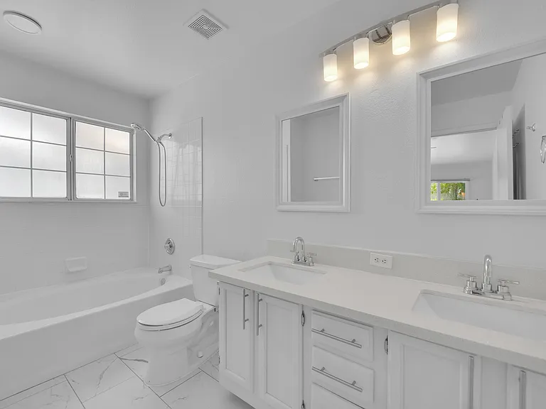 2505 Sea Venture Dr — Photo 7