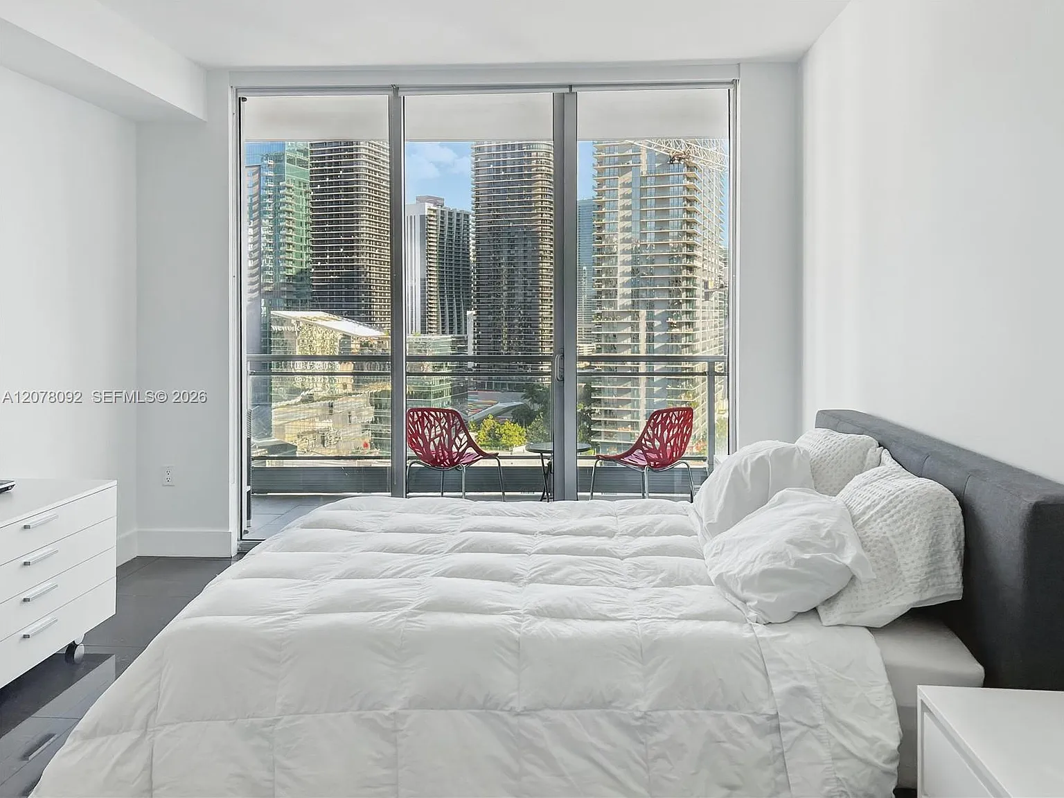 Mint Condo — Photo 3