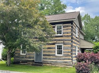 13835 Woodworth Rd, New Springfield, OH 44443