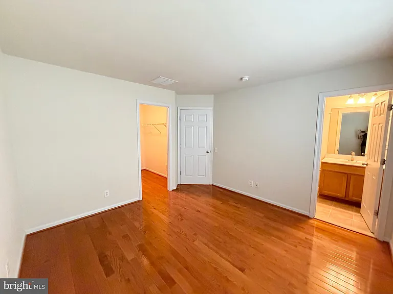 43524 Wheadon Ter — Photo 10