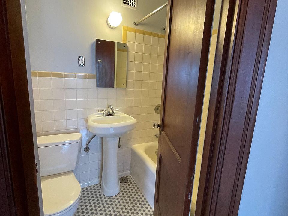 1st image of 6512 5th Ave NW #3