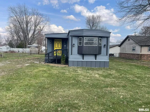 1436 N 28th St, Springfield, IL 62702