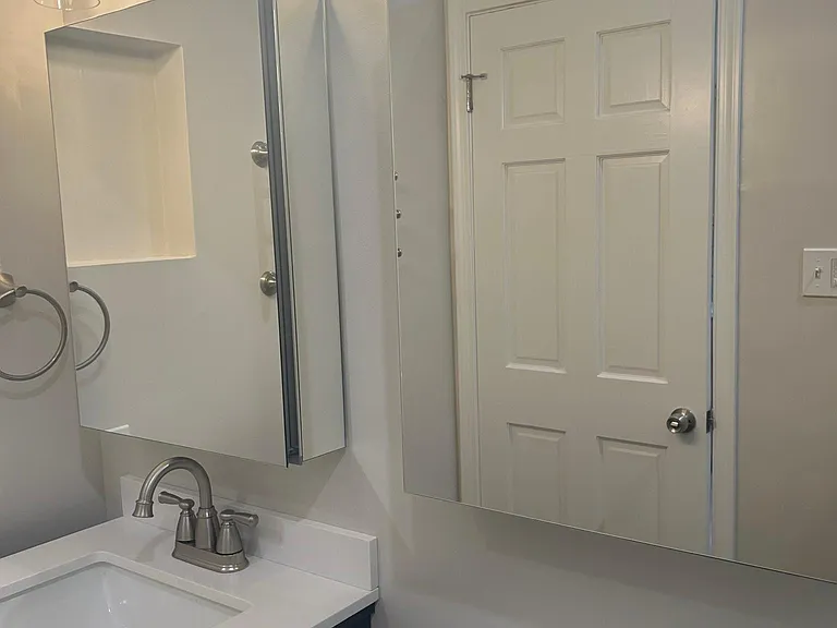 1447 E Capitol St SE #1 — Photo 11