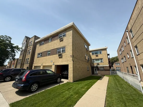 8030 Knox Ave APT 2E, Skokie, IL 60076