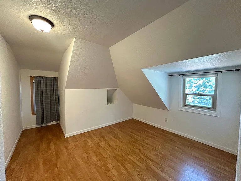 304 S Anderson St — Photo 21