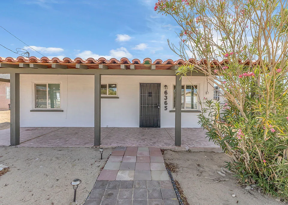 6365 Cahuilla Ave