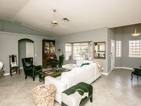 5th image of 2350 Cosnina Dr