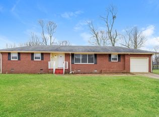 35 Sandra Ln, Athens, AL 35611