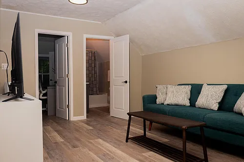 9 Raymond St #2 Photo 1