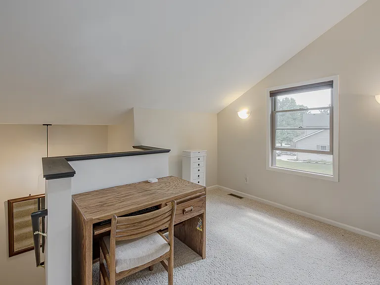 300 Stratford Ln #300 — Photo 11