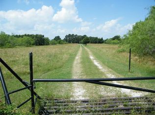 1106 SE County Road 2210, Corsicana, TX 75109