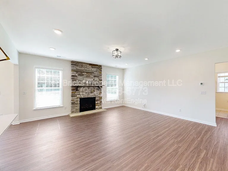 17712 Summers Walk Blvd — Photo 6