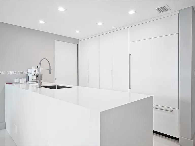 475 Brickell Ave #1913 — Photo 7