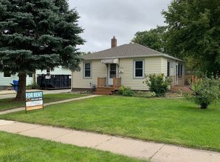 1522 14th St S, Fargo, ND 58103