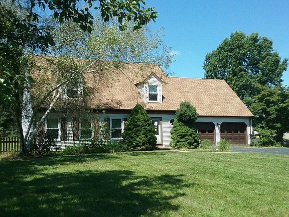 4th image of 1353 S Keim St