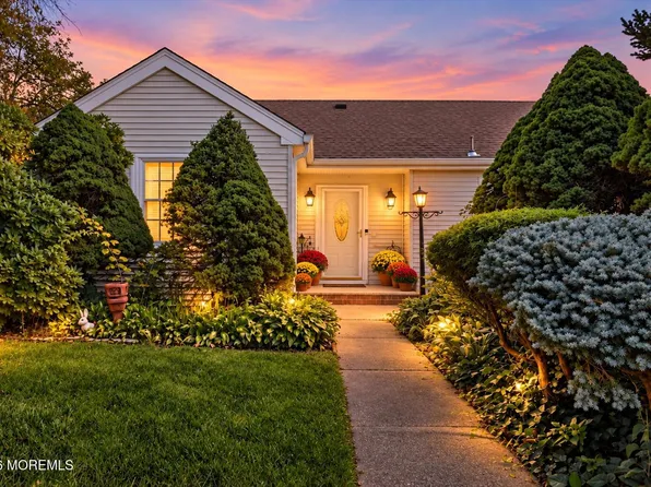 36-A Dag Hammarskjold Boulevard #A, Freehold, NJ 07728