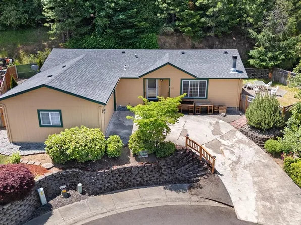 195 Samantha Way, Canyonville, OR 97417