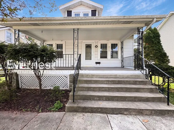 412 Laurel Ave