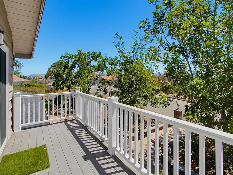 2039 Lemon Ave — Photo 26