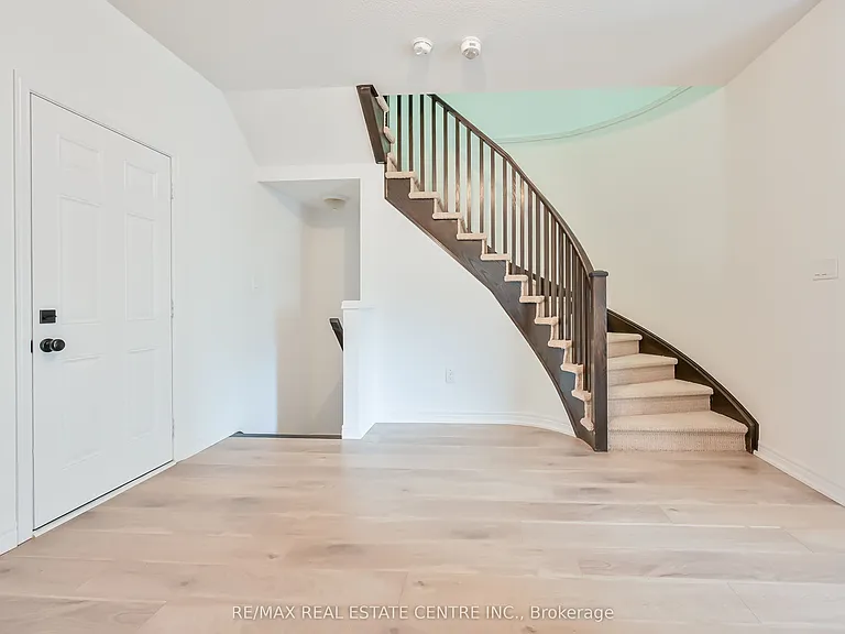 226 Lormont Blvd — Photo 19