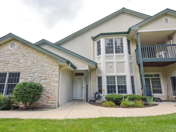 10258 West Deerwood LANE, Franklin, WI 53132