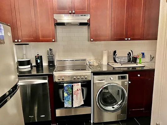 Rented by Bank Neary | media 20