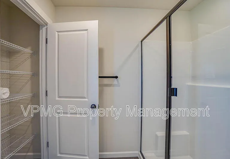18300 NE 14th St — Photo 28
