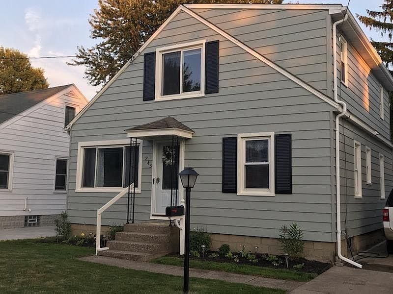 1st image of 245 E 34th St