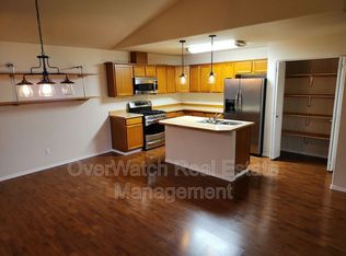 9178 Eagle River Ln, Eagle River, AK 99577