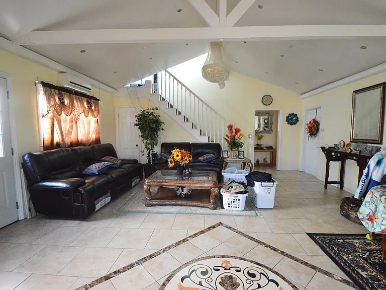 1310 W Fern Dr — Photo 4