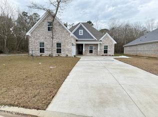 11001 Alphabet Rd, Gulfport, MS 39503