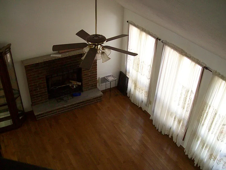 173 Hyland Dr — Photo 7