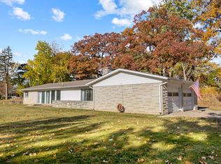 36W600 Shady Ln, Dundee, IL 60118