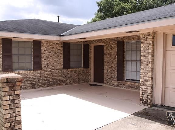 2nd image of 402 Mary Hughes Dr