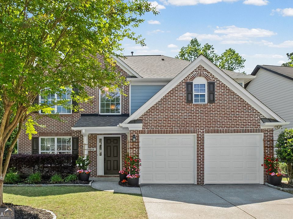 1st image of 148 Hidden Lake Cir