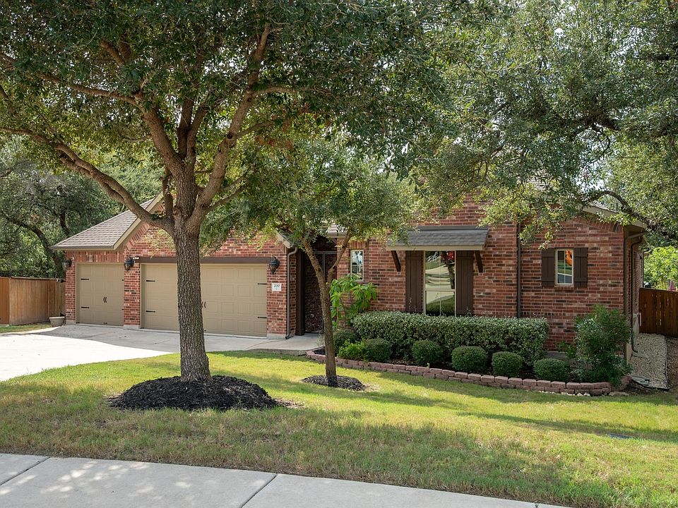 1st image of 200 Lake Rim Cir
