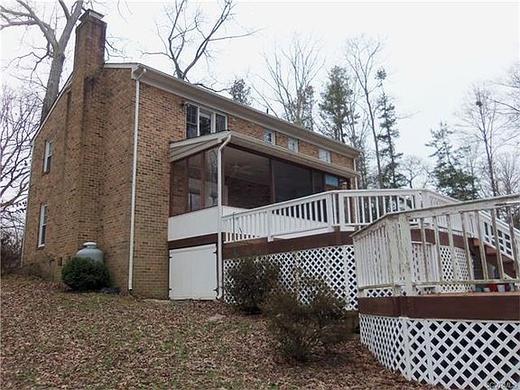 4th image of 9076 Greenlake Cir