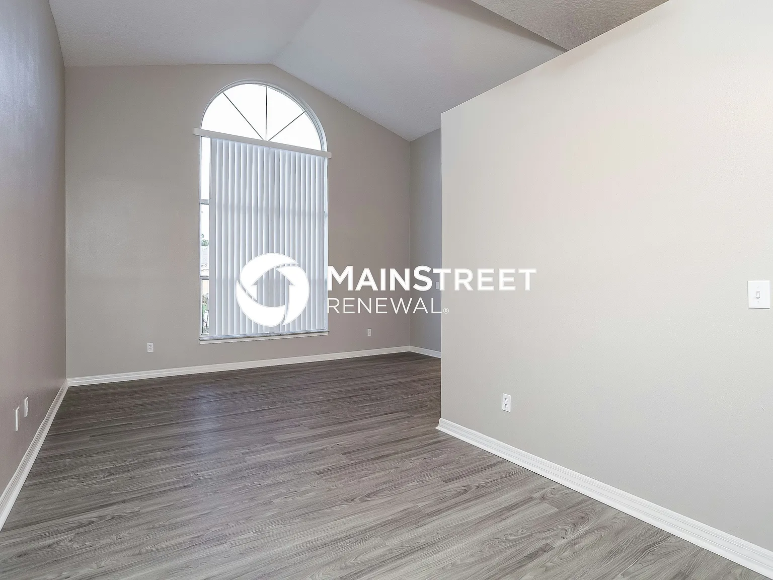 852 San Jose Ct — Photo 4