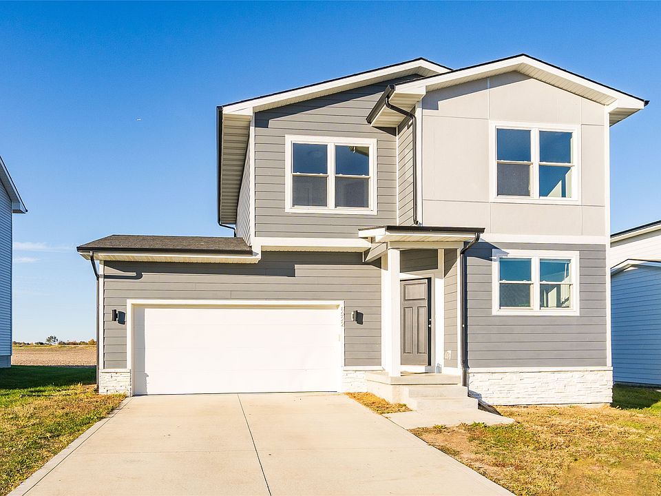 1st image of 6922 SE 7th Ave