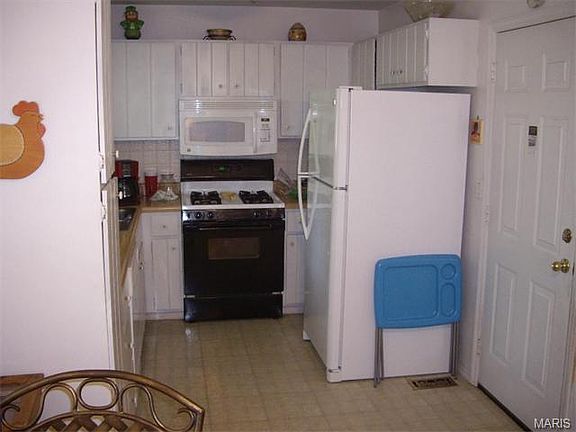 4th image of 2646 Apple Creek Dr