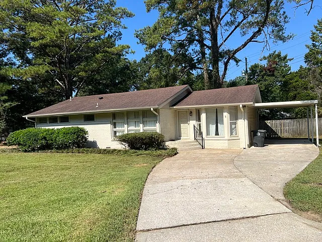 3 bed, 1502 sqft, $2,000 — Photo 2