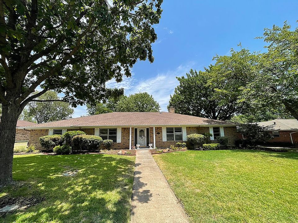 1st image of 2416 Royal Acres Dr