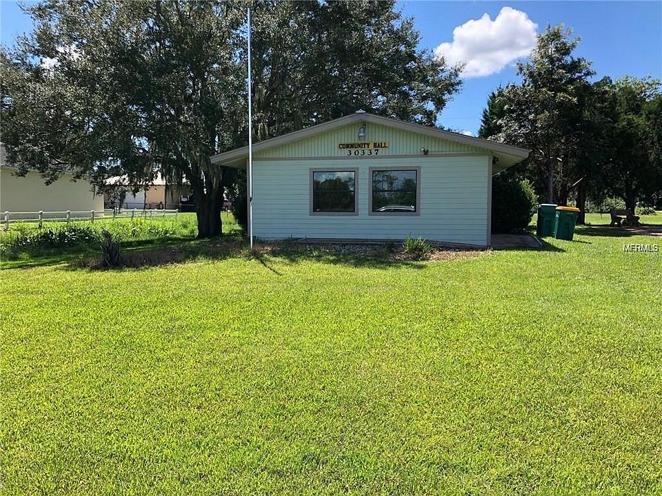 2nd image of 30238 Beech Rd