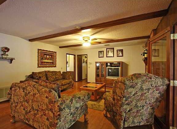 5th image of 304 Chickasaw Ln