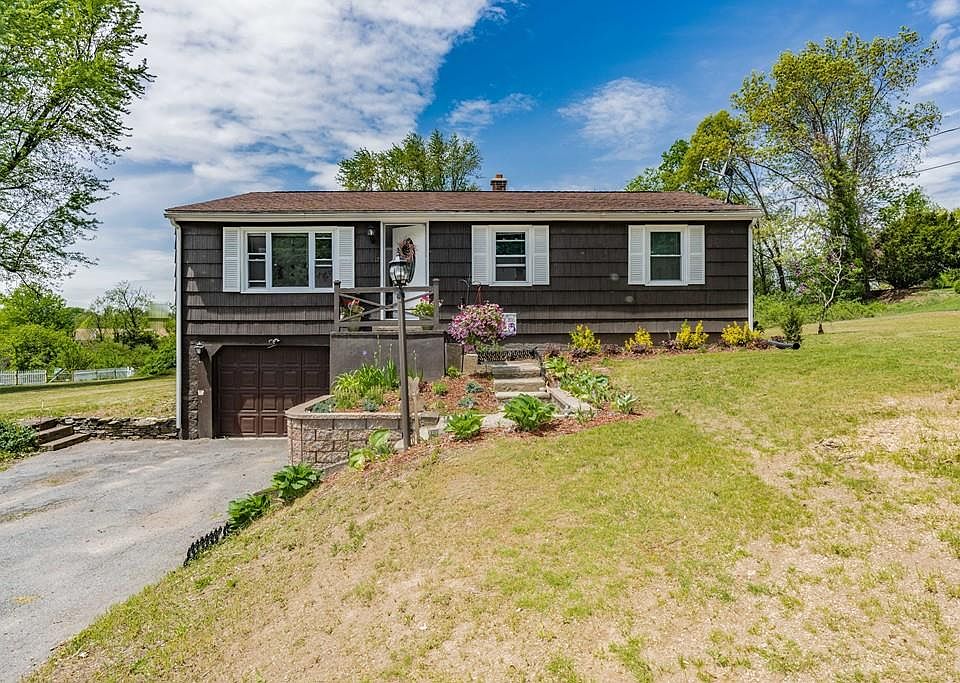 17 Amherst St, Granby, MA 01033 Zillow