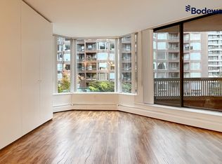 1330 Burrard St #316, Vancouver, BC V6Z2B8