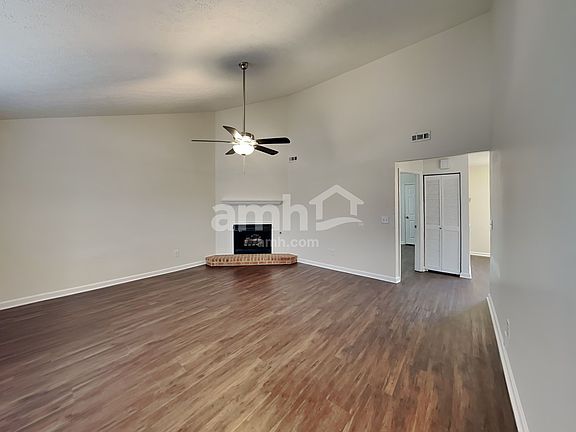 5th image of 112 Bradford Cir