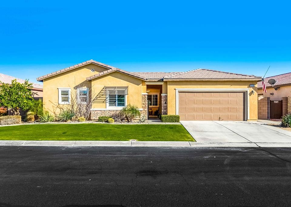1st image of 42698 Tiempo Ct