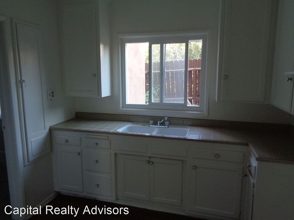 Cienega Village Apartments 5733 Condon Ave Los Angeles CA Zillow