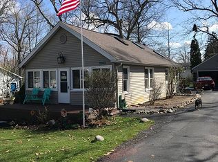 1843 Oldtown Ave, West Bloomfield, MI 48324
